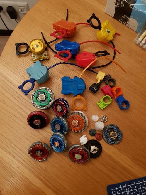 Beyblade Hasbro metal fusion lot starter kit Uranus jupiter, Verzamelen, Speelgoed, Zo goed als nieuw, Ophalen of Verzenden