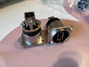 Neutrik NAUSB-W USB D-Chassis Nikkelen behuizing beschikbaar voor biedingen