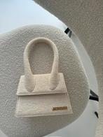 Sac JACQUEMUS le chiquito moyen - off white, Handtassen en Accessoires, Overige Accessoires, Ophalen of Verzenden, Zo goed als nieuw