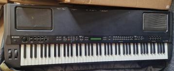 Yamaha CP300 + draagtas beschikbaar voor biedingen