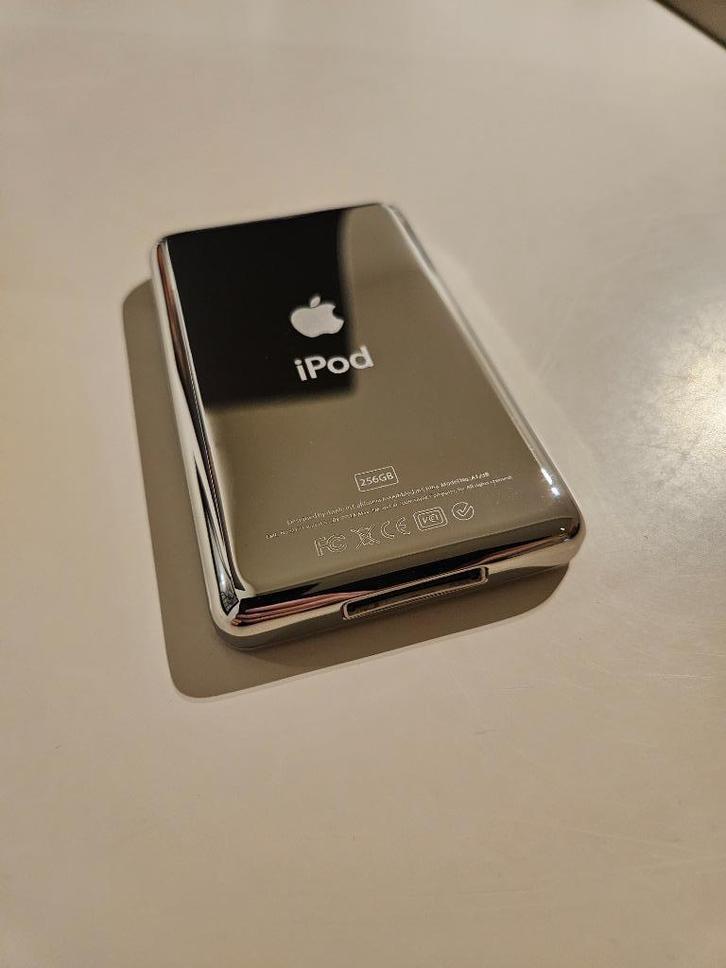 iPod Classic 256 GB SSD, Audio, Tv en Foto, Mp3-spelers | Apple iPod, Refurbished, Classic, 40 GB en meer, Zilver, Ophalen of Verzenden