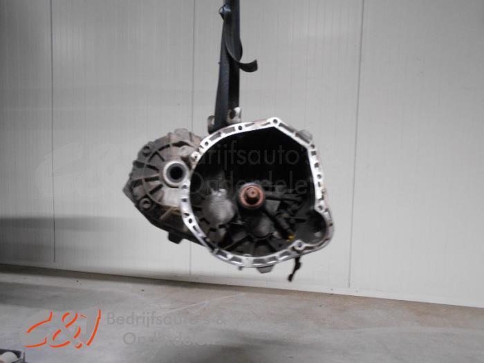 Versnellingsbak van een Mercedes Vito, Auto-onderdelen, Transmissie en Toebehoren, Mercedes-Benz, Gebruikt, 3 maanden garantie