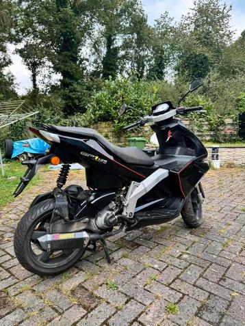 Uniek Derbi Gp1 125 cc piaggio blok beschikbaar voor biedingen