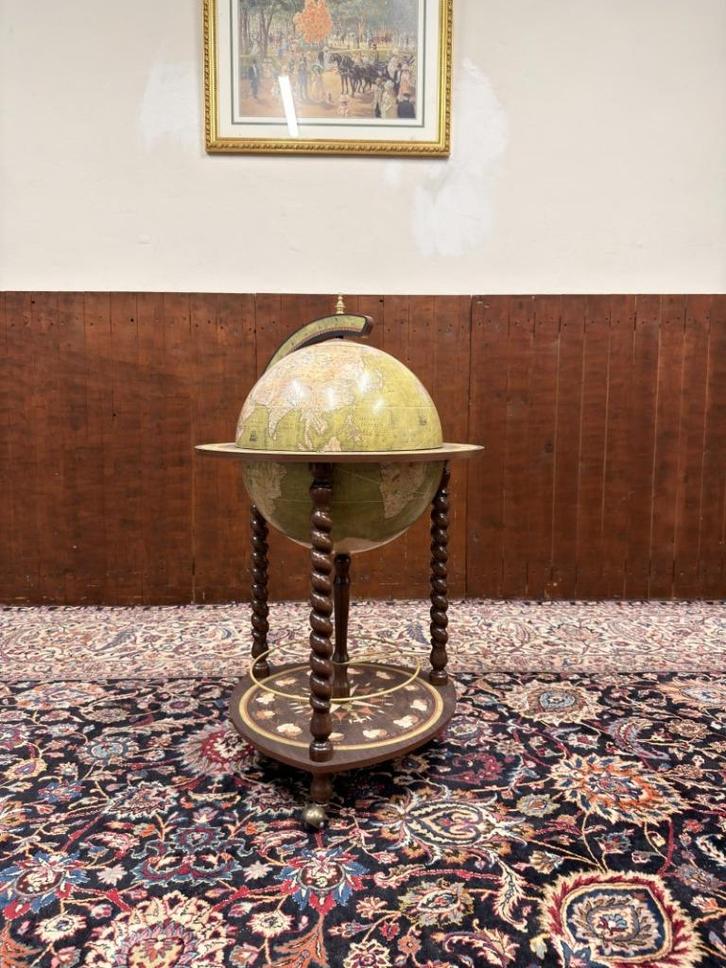 Klassiek Italiaanse Zoffoli Drankglobe Wereldbol Vloermodel, Antiek en Kunst, Antiek | Kantoor en Zakelijk, Ophalen of Verzenden
