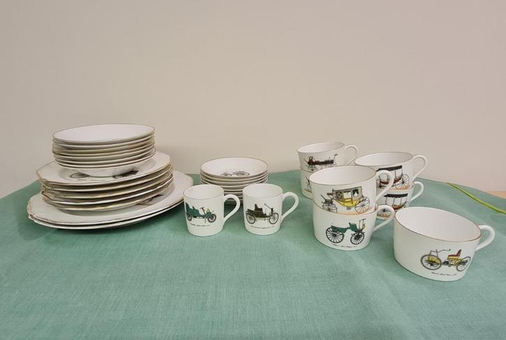 31 vintage Paardenkoets servies LIMOGES PARIS, Antiek en Kunst, Antiek | Servies los, Ophalen of Verzenden