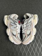 New Balance 9060 Gris/Beige, Kleding | Heren, Schoenen, Zo goed als nieuw, Asics, Wandelschoenen, Ophalen of Verzenden