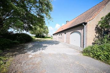 Huis te huur in Koolskamp, 3 slpks beschikbaar voor biedingen