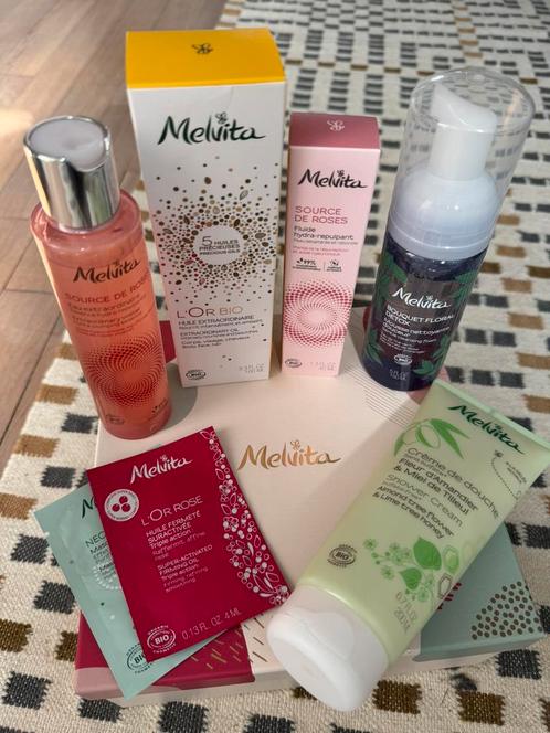 Nieuwe set met verzorgingsproducten van Melvita, Handtassen en Accessoires, Uiterlijk | Gezichtsverzorging, Nieuw, Ophalen of Verzenden
