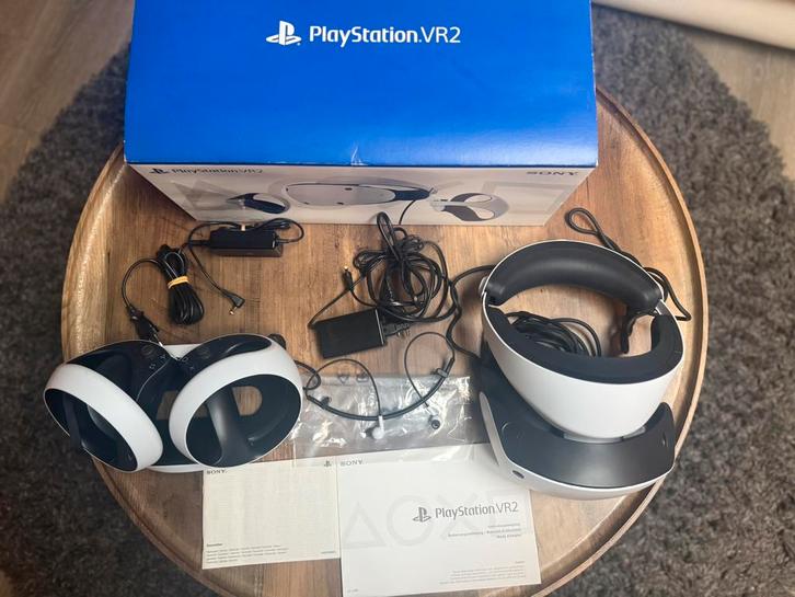 PS5 VR2 + Wireless Charging Station, Games en Spelcomputers, Spelcomputers | Sony PlayStation 5, Gebruikt, Playstation 5, Ophalen