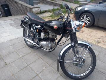 BSA  B40   350    1967, Motoren, Motoren | Oldtimers, 12 t/m 35 kW, Naked bike, 350 cc, 1 cilinder