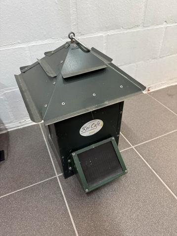 Koicafé voederautomaat  beschikbaar voor biedingen