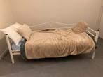 Mooi wit metalen éénpersoonsbed, Huis en Inrichting, Slaapkamer | Bedden, Ophalen, Zo goed als nieuw, Wit