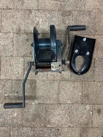 Hand winch, Enlèvement