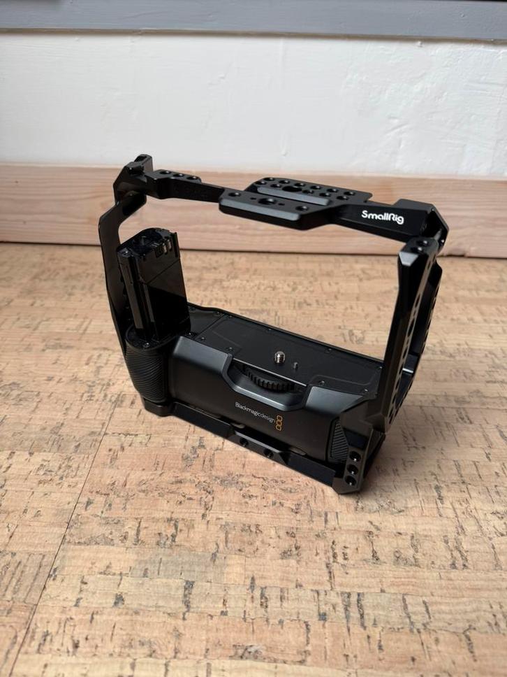 Blackmagic Pocket Camera Battery Grip - Smallrig Cage, Audio, Tv en Foto, Accu's en Batterijen, Zo goed als nieuw, Oplaadbaar