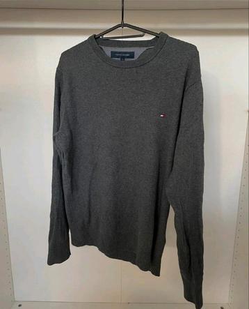 Tommy Hilfiger trui S beschikbaar voor biedingen