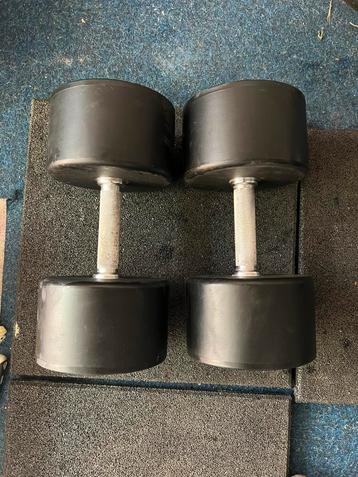 ATX dumbells beschikbaar voor biedingen