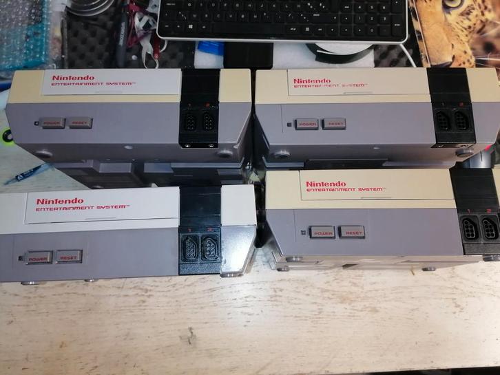 Nintendo nes, Games en Spelcomputers, Spelcomputers | Nintendo NES, Gebruikt, Met 2 controllers, Ophalen