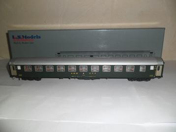 LS MODELS 47211 VOITURE SBB UIC XBC 2ème CLASSE, Hobby & Loisirs créatifs, Autres marques, Analogique, Enlèvement ou Envoi, Comme neuf