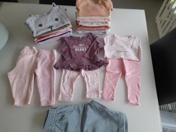 Broekjes, longsleeves en body's  beschikbaar voor biedingen