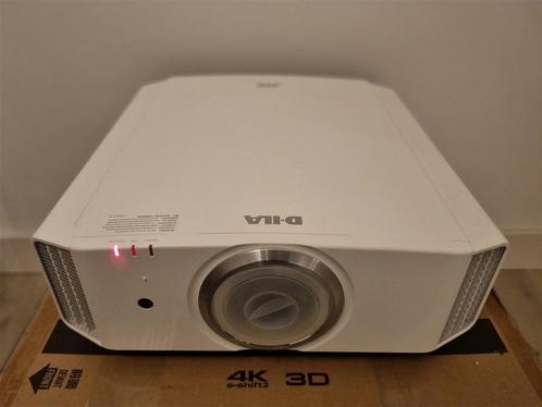 JVC DLA-X55RW Beamer/4K/3D/Dila projector/450 branduren!, Audio, Tv en Foto, Beamers, Zo goed als nieuw, Ophalen of Verzenden