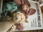 Boek haken knuffels knuffel konijn en co, Crochet, Comme neuf, Enlèvement ou Envoi, Patron ou Livre