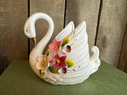 Vintage porseleinen vaas met capodimonte bloemen, Antiquités & Art, Antiquités | Vases, Enlèvement