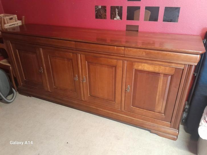 Buffet 4 portes – Élégant et robuste, Huis en Inrichting, Woonaccessoires | Kisten, Zo goed als nieuw, Ophalen