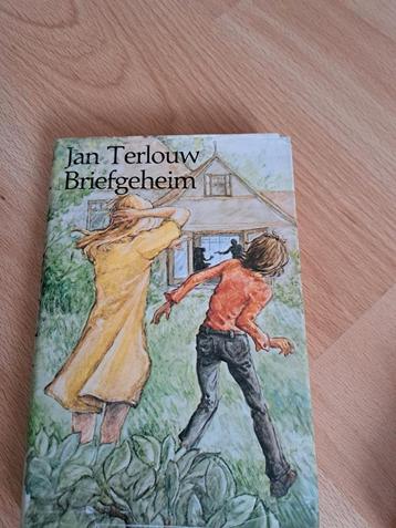 6 boeken, per boek te koop beschikbaar voor biedingen