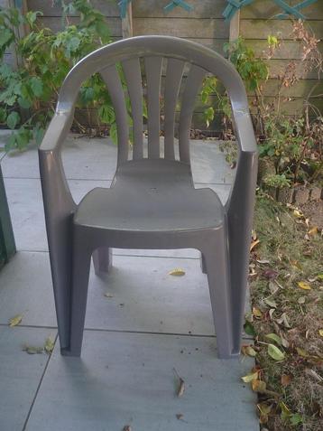 6 tuinstoelen beschikbaar voor biedingen