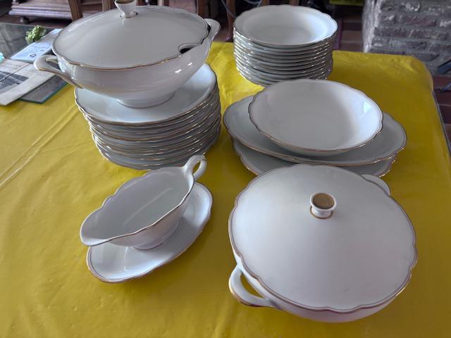 Eetservies van porselein Bavaria schirnding Qualitats, Antiek en Kunst, Antiek | Servies compleet, Ophalen