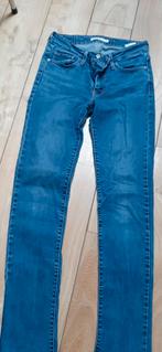 Levi's 712 Jeans Slim maat 27, Kleding | Dames, Ophalen of Verzenden, Gedragen