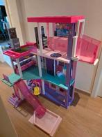 Barbie droomhuis met lift, Kinderen en Baby's, Speelgoed | Poppenhuizen, Ophalen, Zo goed als nieuw