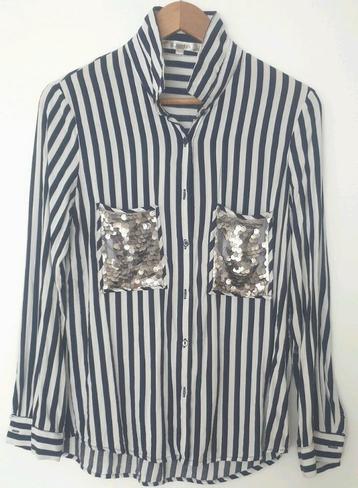 Blouse bleu et blanc  beschikbaar voor biedingen