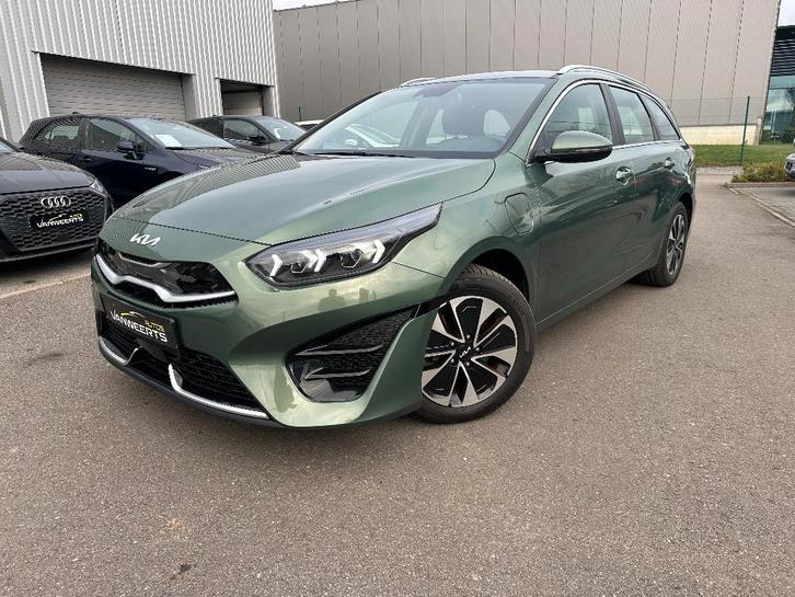 Kia Ceed SW 1.6 benz. +elektr. plug-in hybr, CARPLAY/ CAMERA, Autos, Kia, Entreprise, Achat, (Pro) Cee d, ABS, Caméra de recul
