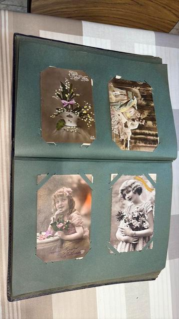 Album cartes postales anciennes beschikbaar voor biedingen