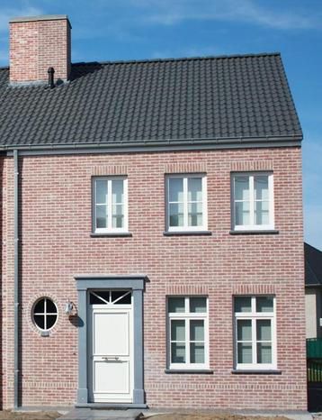 Huis te koop in Nederename, 3 slpks beschikbaar voor biedingen