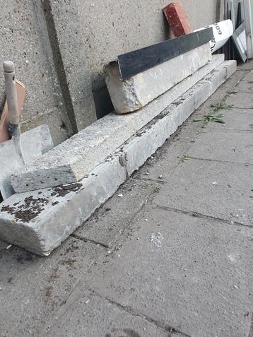 3 Betonnen poutrel gratis +32484554389 beschikbaar voor biedingen