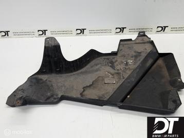 Bodemplaat links achter BMW E46 M3 51717892955 beschikbaar voor biedingen