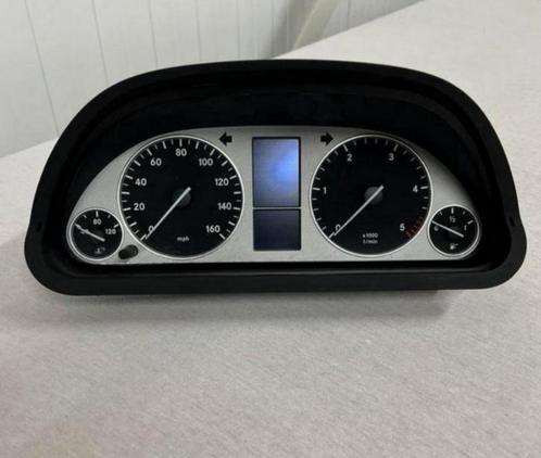 Compteur Mercedes-Benz B W245 W242 MPH no KM !, Autos : Pièces & Accessoires, Tableau de bord & Interrupteurs, Mercedes-Benz, Utilisé