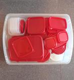 Set kunststof voedselbewaarbakjes met rode deksels, Maison & Meubles, Cuisine| Tupperware, Enlèvement, Neuf, Rouge, Autres types