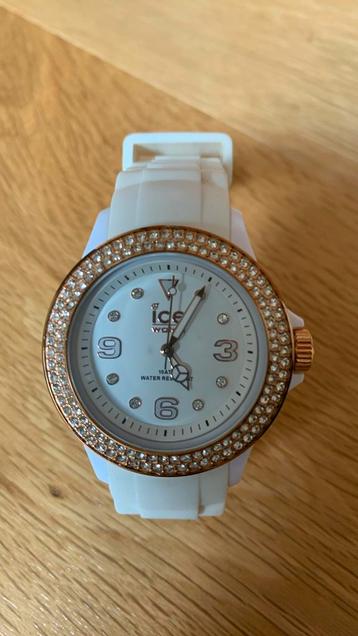 Horloge dames Ice Watch,wit met Swarovski steentjes,perfecte