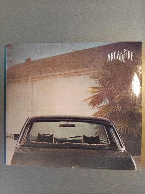 Cd. Arcade Fire. The Suburbs. (Digipack)., Cd's en Dvd's, Cd's | Pop, Gebruikt, Ophalen of Verzenden