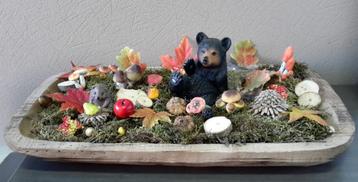 Houten schaal met herfst-tafereel beer / egeltje ( NIEUW ) beschikbaar voor biedingen
