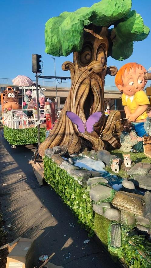 Isomo figuren carnavalwagen Aalst carnaval, Hobby en Vrije tijd, Feestartikelen, Zo goed als nieuw, Ophalen