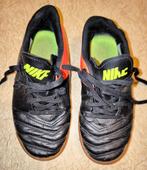 Chaussures foot salle, Enlèvement ou Envoi, Comme neuf, Chaussures, Nike