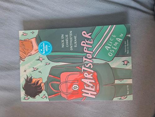 Alice Oseman - Nick en Charlie ontmoeten elkaar…, Boeken, Kinderboeken | Jeugd | 13 jaar en ouder, Zo goed als nieuw, Ophalen