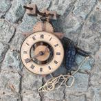 Ancienne horloge suisse à fléau BUCO 1320, Antiquités & Art, Enlèvement ou Envoi