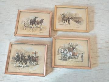 Lot de 4 jolis petits cadres avec chevaux de trait