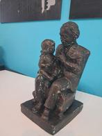 Bronze beeld-Grootvader met kleinkind, Ophalen of Verzenden, Brons