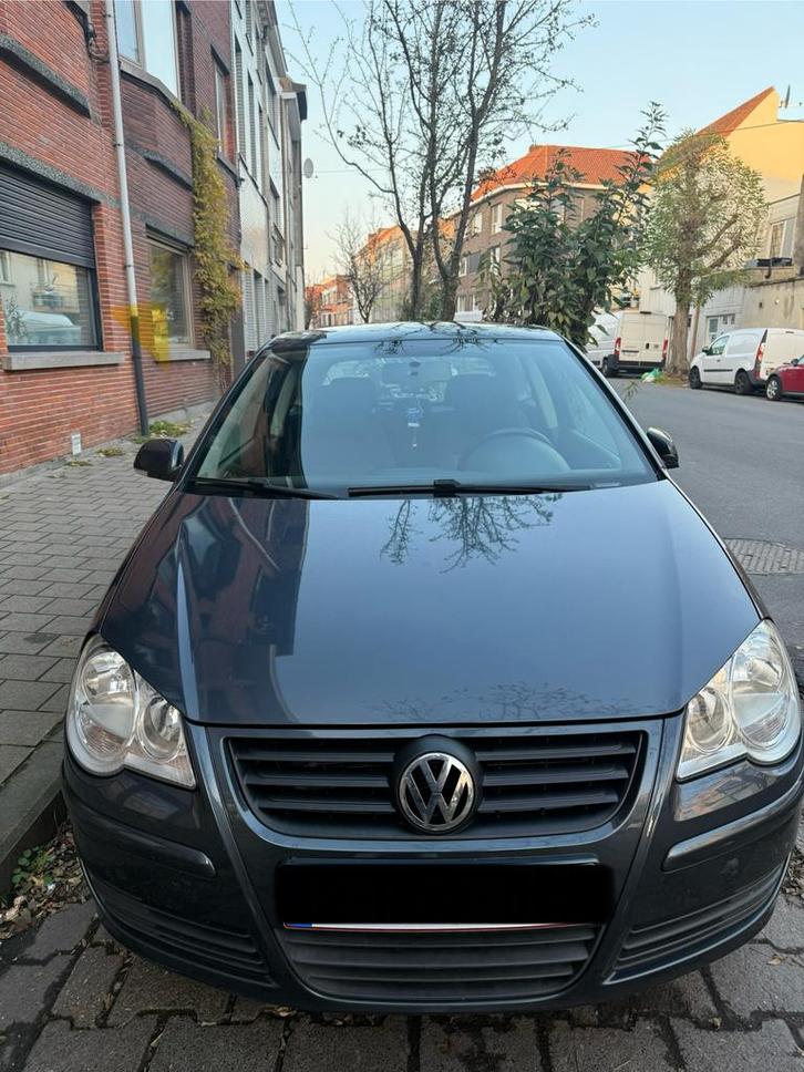 VOLKSWAGEN POLO 1.4i 16V AUTOMAAT, Auto's, Volkswagen, Particulier, Polo, Bluetooth, Boordcomputer, Centrale vergrendeling, Climate control
